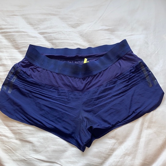 Adidas shorts - Picture 1 of 2